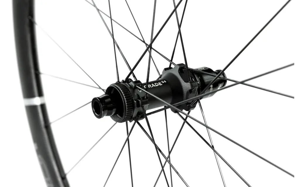 36 Road Disc SL Rear Hub Detail 2.webp